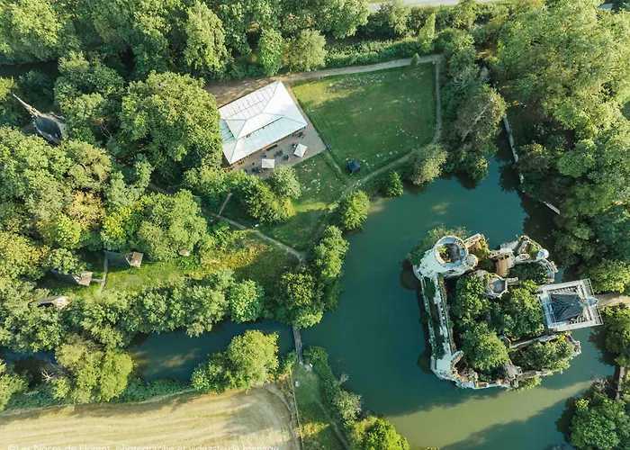 Ecolodges De Reve Dans Un Chateau De Conte De Fees